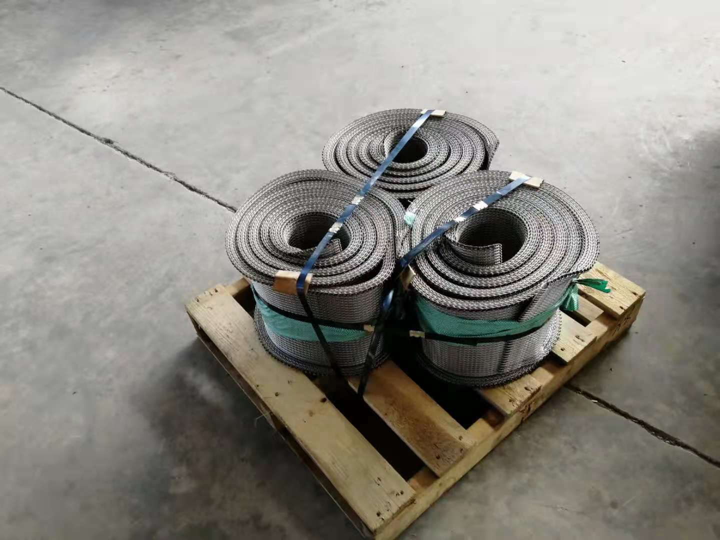 亞飛網帶廠生產什么產品和涉及的領域有哪些？