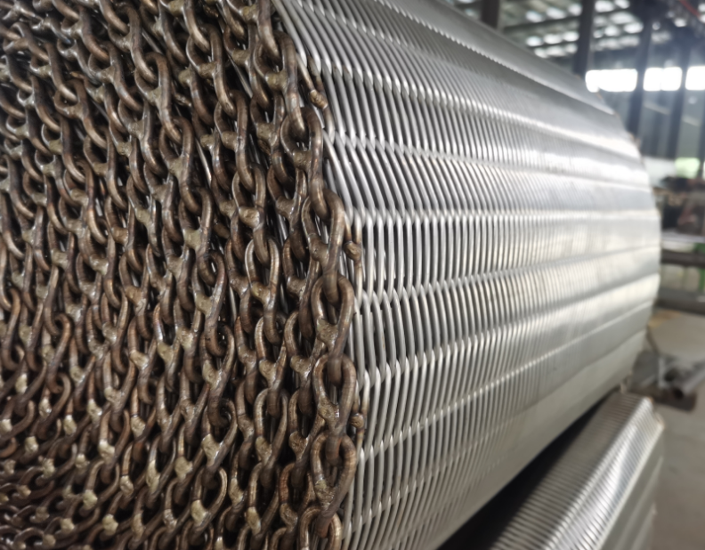 網帶運行過程中為什么會產生跑偏？